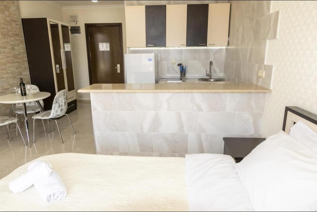 Apartment Orbi Lux Batoemi Buitenkant foto